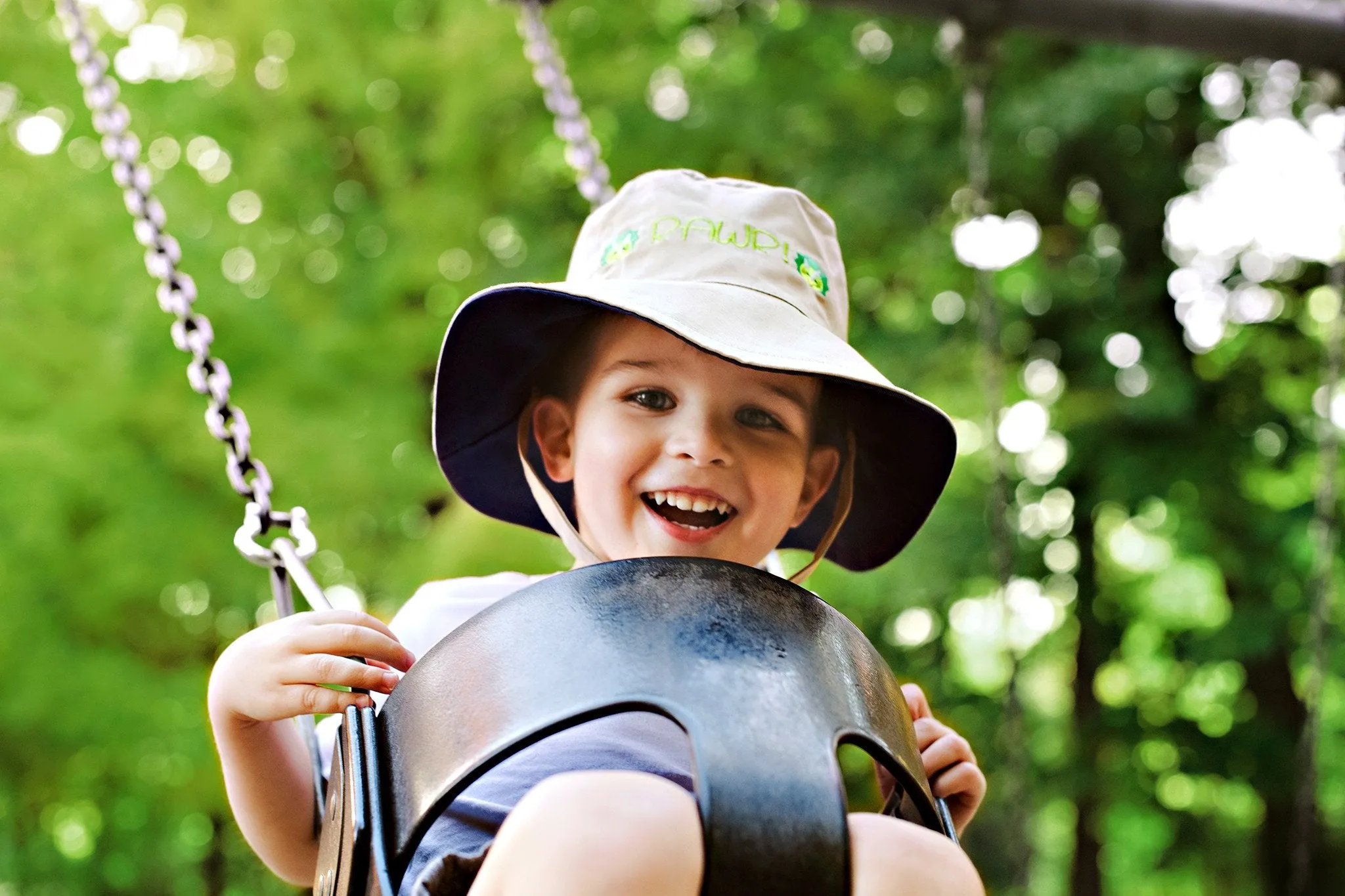 FlapJackKids - Reversible Kids' Sun Hat - Dinosaurs