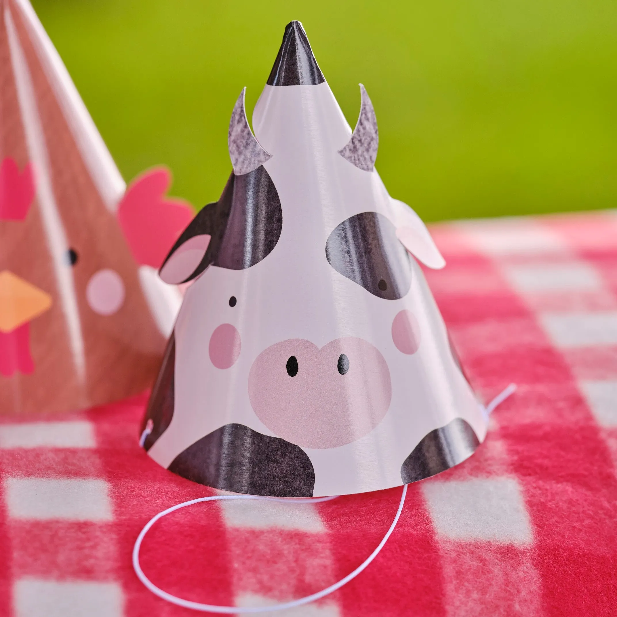 Ginger Ray Farm Animal Party Hats - 8 Pkt